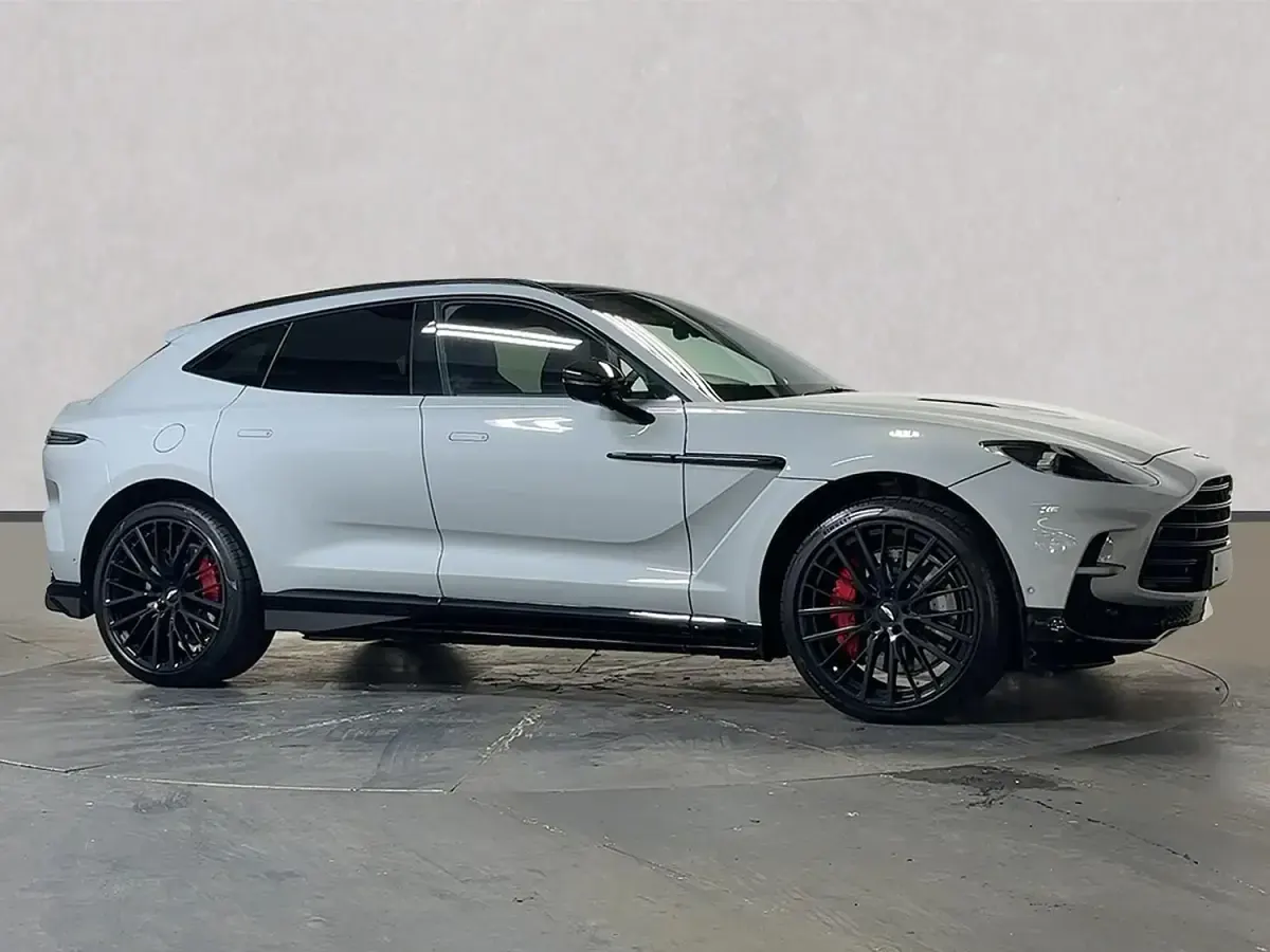 Used Aston Martin DBX 707 HP (519 kW) 2024 Grey SUV