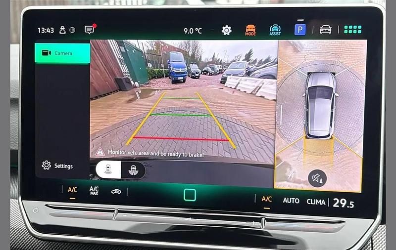 Used VW Golf VIII R-line 150 HP (110 kW) 2025 Black Hatchback