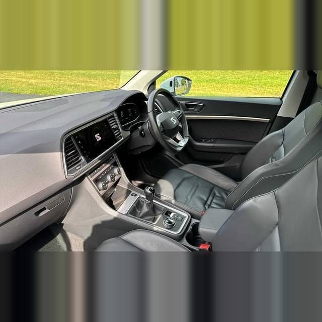 Image 2/4