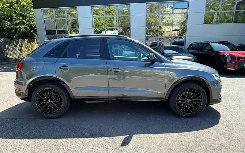 Begagnad Audi Q3 Black Edition 150 HK (110 kW) 2018 SUV