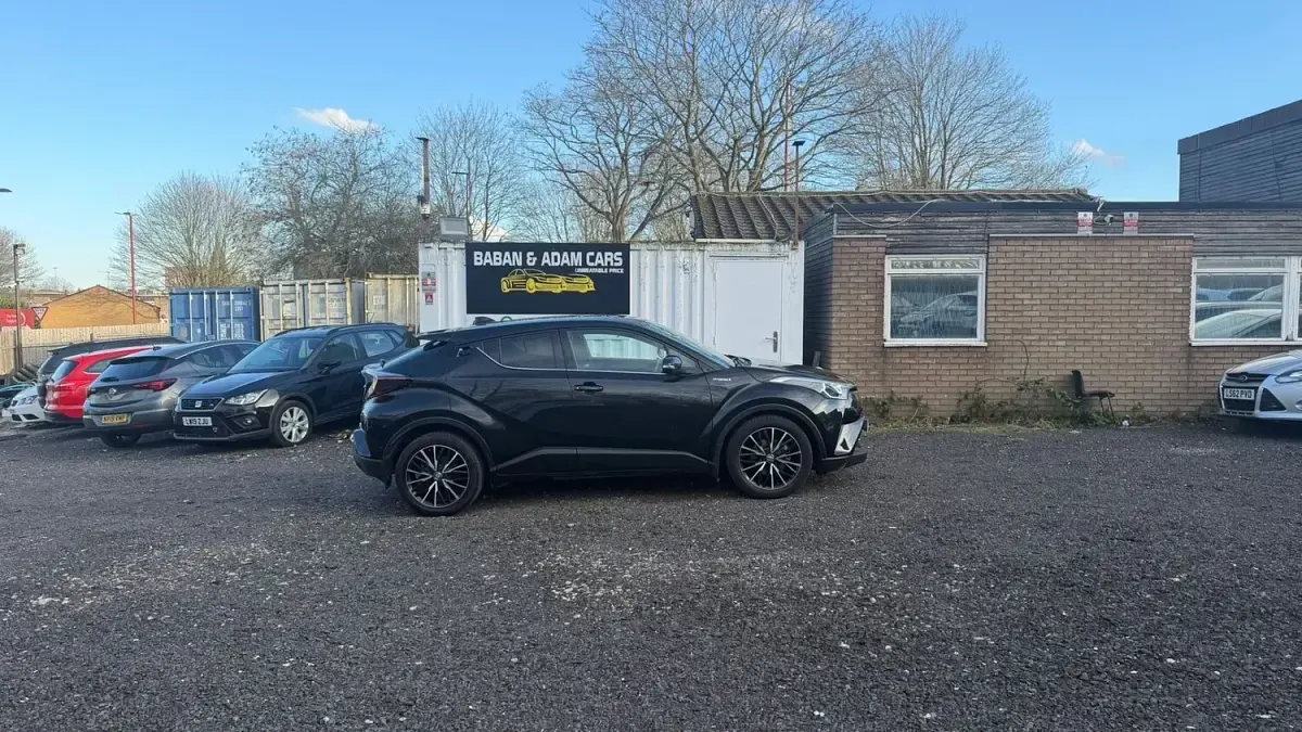 Used Toyota C-HR 122 HP (89 kW) 2018 Black SUV