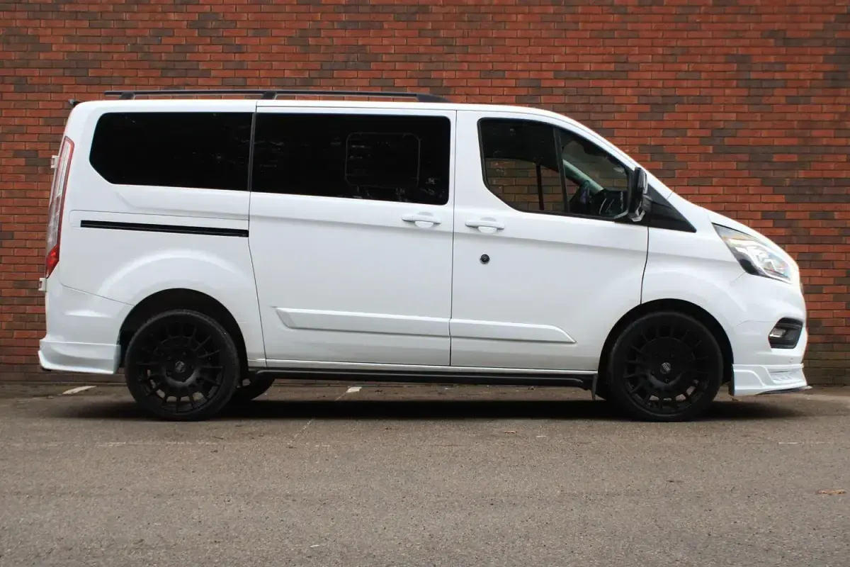 Używany Ford Transit Custom Limited 130 KM (95 kW) 2021 Biały Van