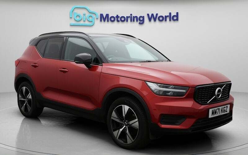 Used 2022 Volvo XC40 R-Design SUV | £21,300 (Fair price) - Image 1/4