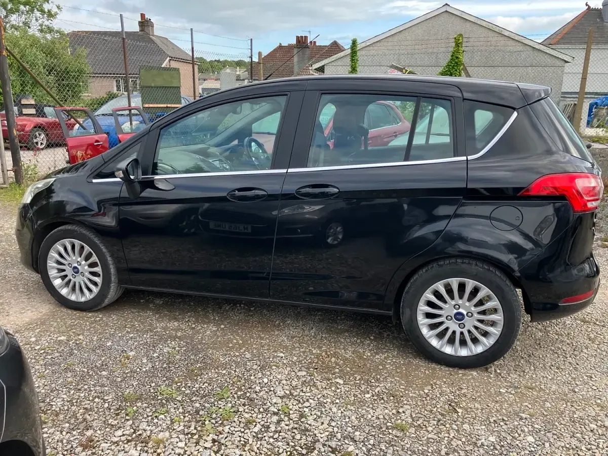 Used Ford B-MAX Titanium 120 HP (88 kW) 2013 Black MPV