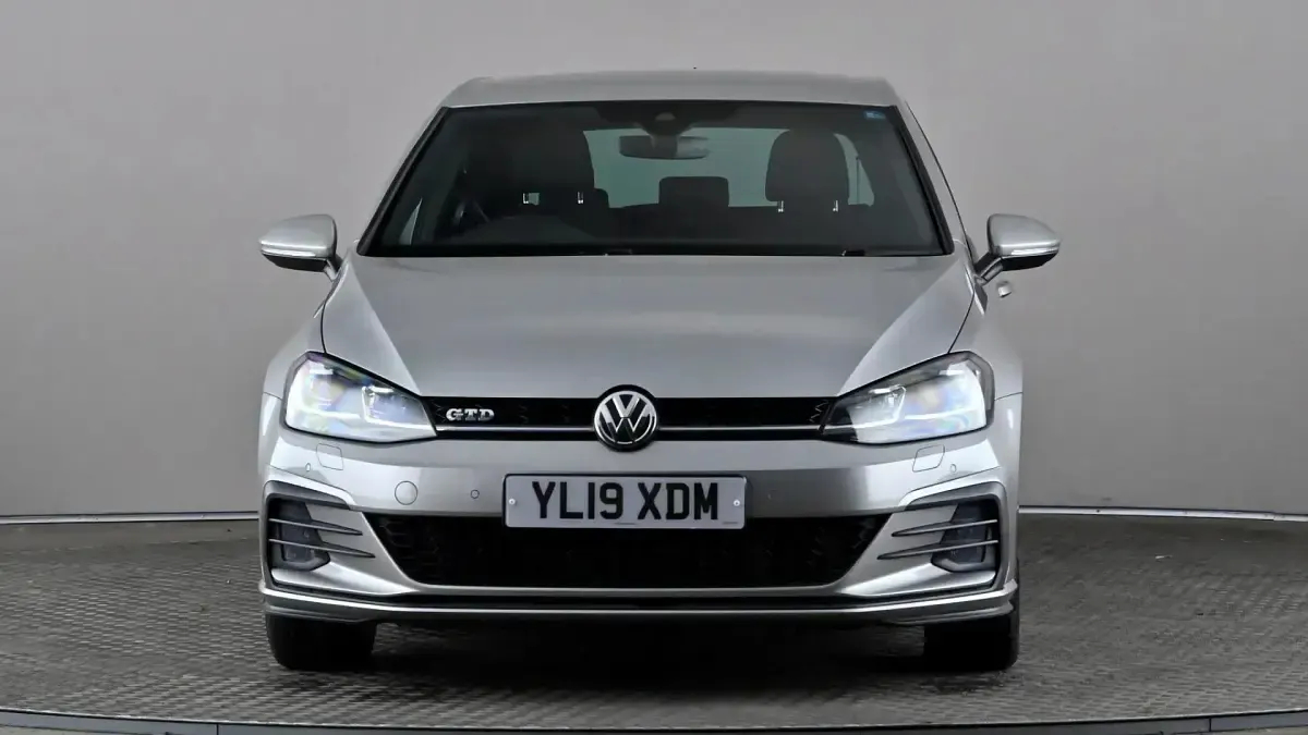 Used VW Golf VII GTD 184 HP (135 kW) 2019 Silver Hatchback