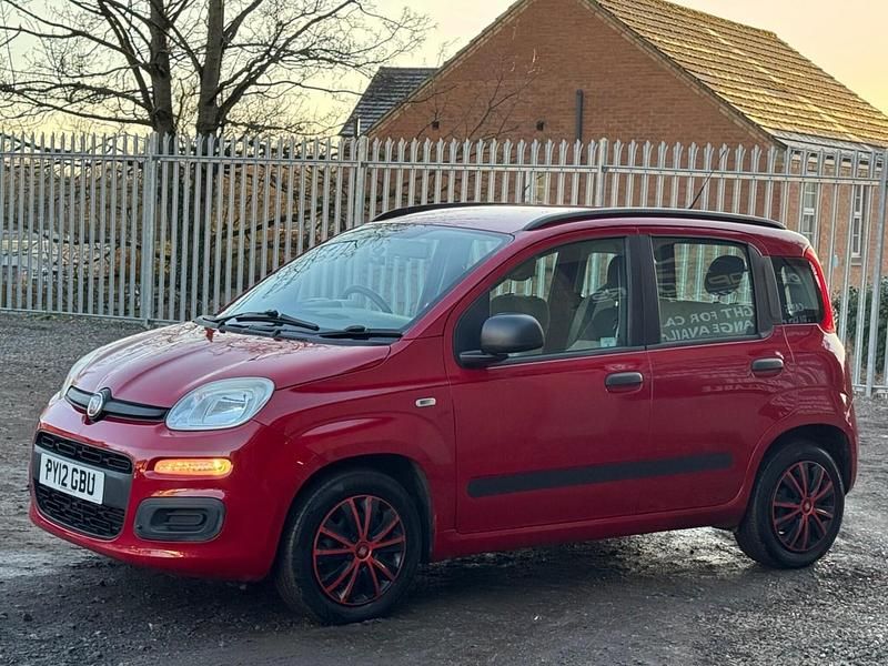 Used Fiat Panda Easy 85 HP (62 kW) 2012 Red Hatchback