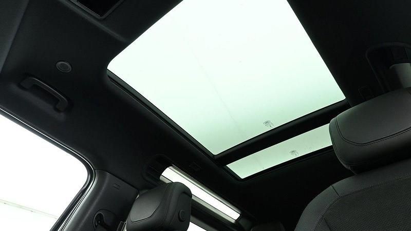 Image 2/4