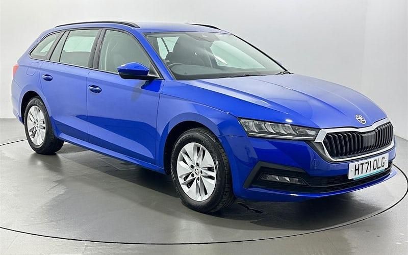 Blue Used 2022 Skoda Octavia SE Estate | £17,831 (Good price) - Image 1/3