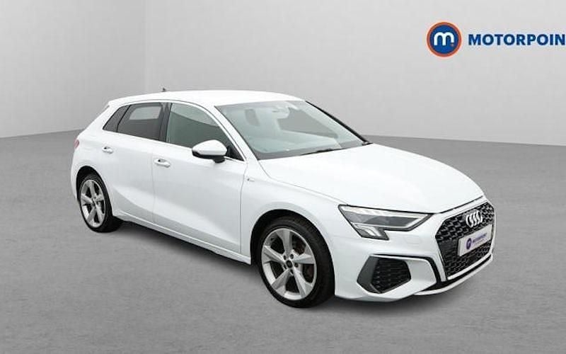 Begagnad Audi A3 Sportback e-tron S-Line 204 HK (150 kW) 2025 Halvkombi