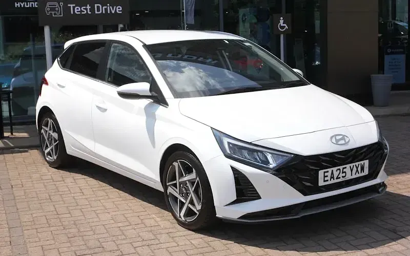 Used Hyundai i20 Premium 101 HP (74 kW) 2025 Hatchback