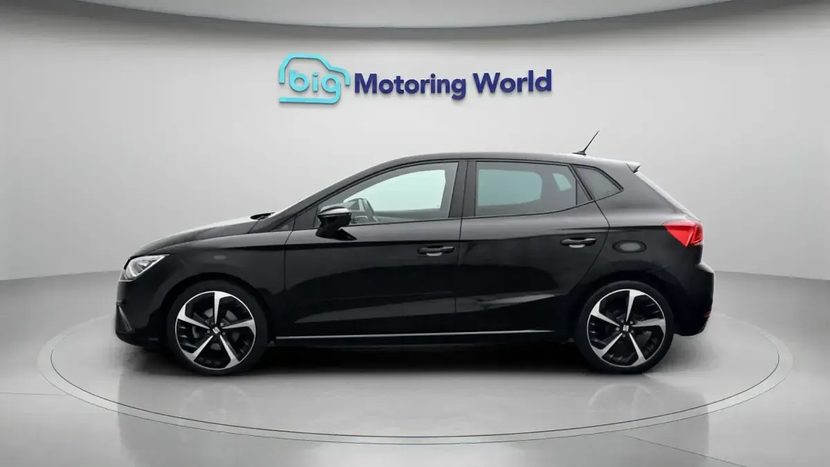Used Seat Ibiza FR Sport 110 HP (80 kW) 2022 Black Hatchback