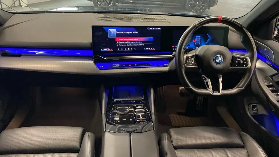 Usado BMW i5 Shadowline 436 kW (593 HP) 2024 Preto