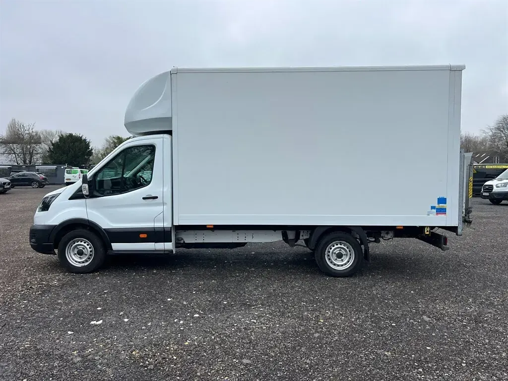 Used Ford Transit 130 HP (95 kW) 2022 White Cabriolet