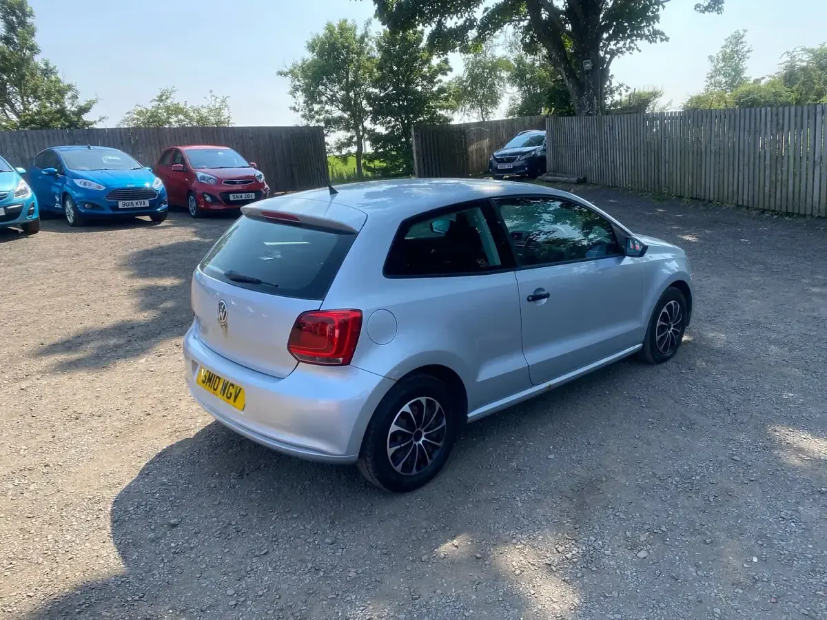 Used VW Polo S 60 HP (44 kW) 2010 Silver Hatchback