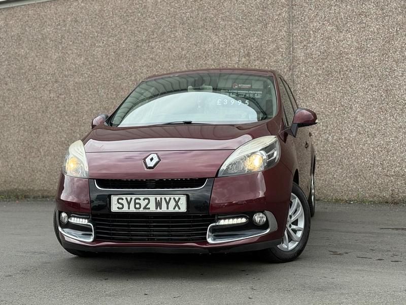 Red Used 2012 Renault Scénic III Dynamique MPV | £3,495 (Fair price) - Image 1/4