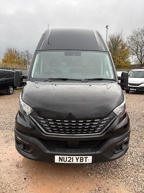 Used Iveco Daily 180 HP (132 kW) 2021 White