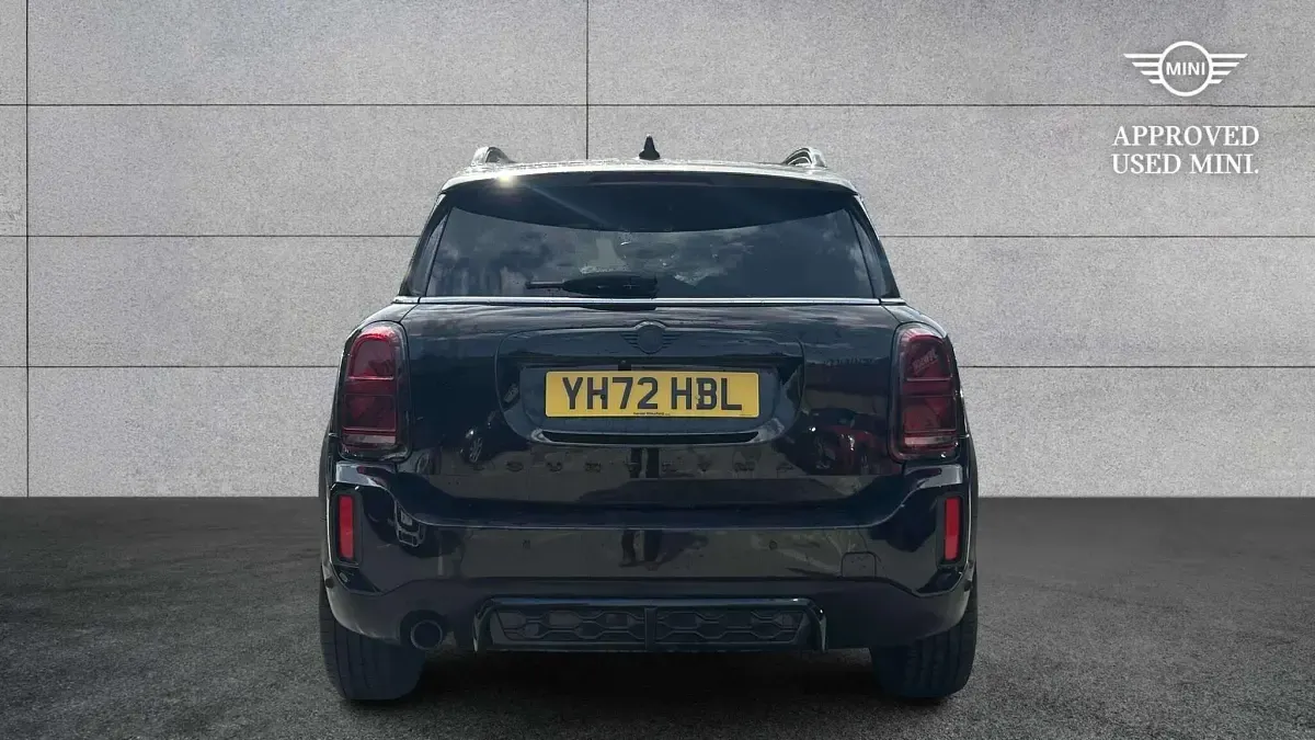 Used Mini Cooper Countryman 136 HP (100 kW) 2022 Black SUV