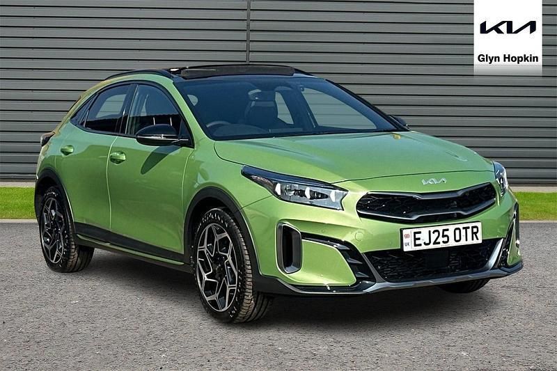 Green New 2025 Kia XCeed GT-Line S SUV | £28,615 (Fair price) - Image 1/4