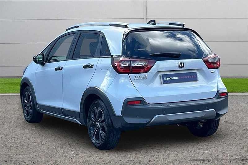 Second-hand Honda Jazz Advance 122 CP (89 kW) 2025 Alb Hatchback