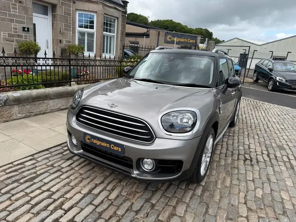 Used Mini Cooper Exclusive 136 HP (100 kW) 2019 Silver Hatchback