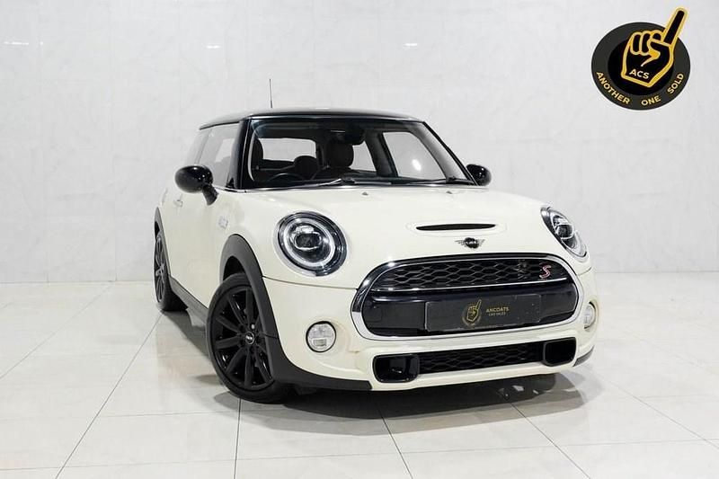 Used Mini Cooper S Hatch 192 HP (141 kW) 2018 White Hatchback