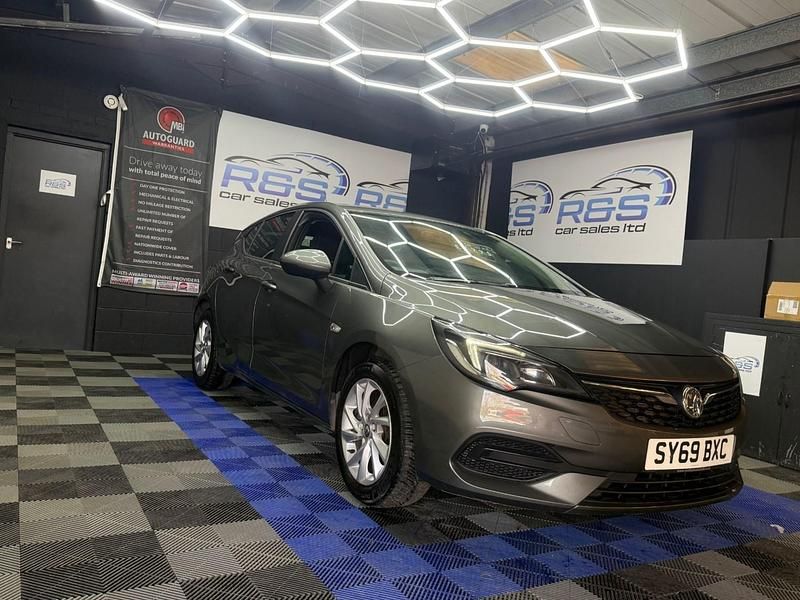 Second-hand Vauxhall Astra 122 CP (89 kW) 2020 Gri Hatchback