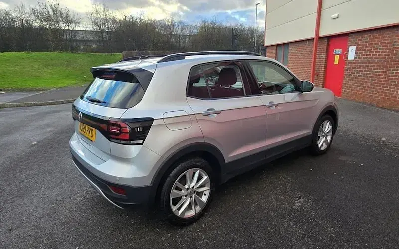 Used VW T-Cross SE 95 HP (69 kW) 2023 SUV