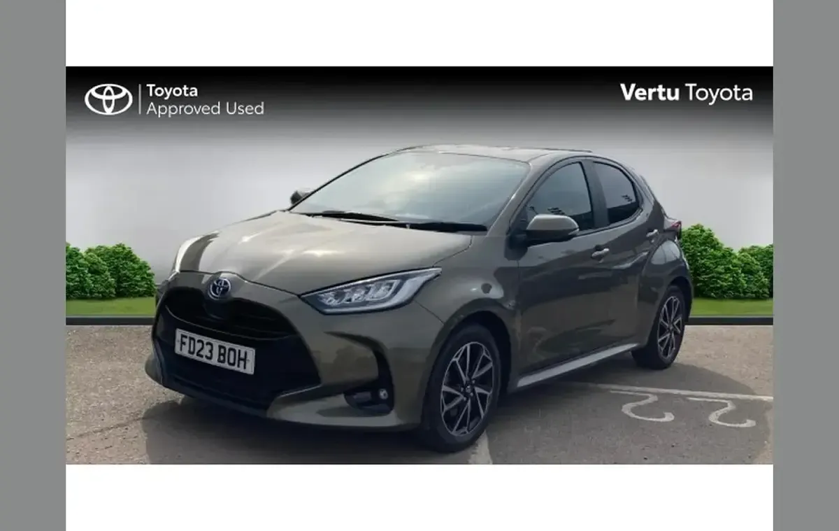 Used Toyota Yaris Design 116 HP (85 kW) 2023 Other Hatchback