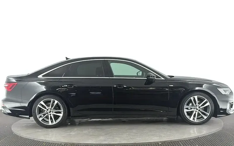 Begagnad Audi A6 S-Line 224 HK (164 kW) 2024 Svart Sedan