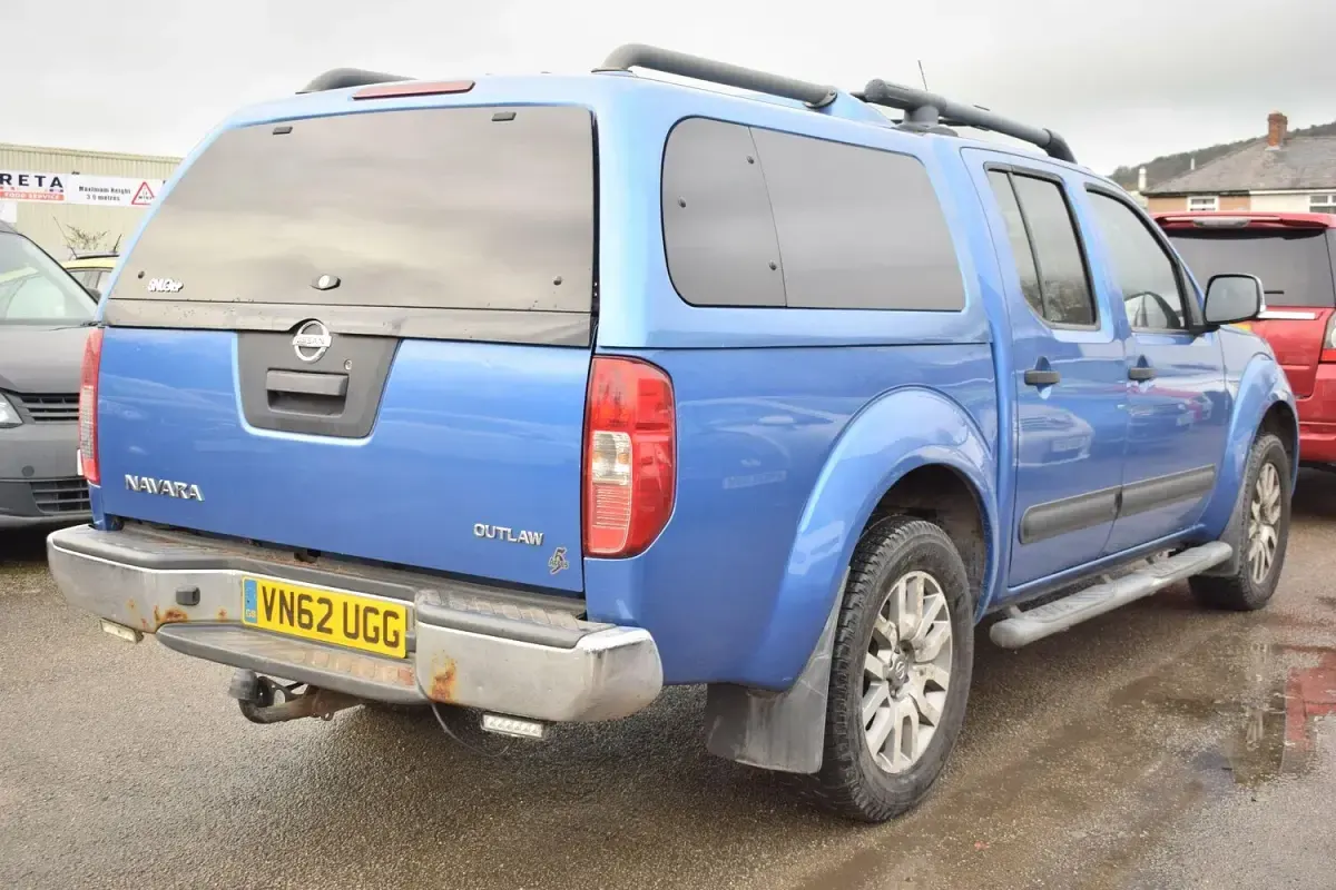 Used Nissan Navara 2012 Blue Pickup