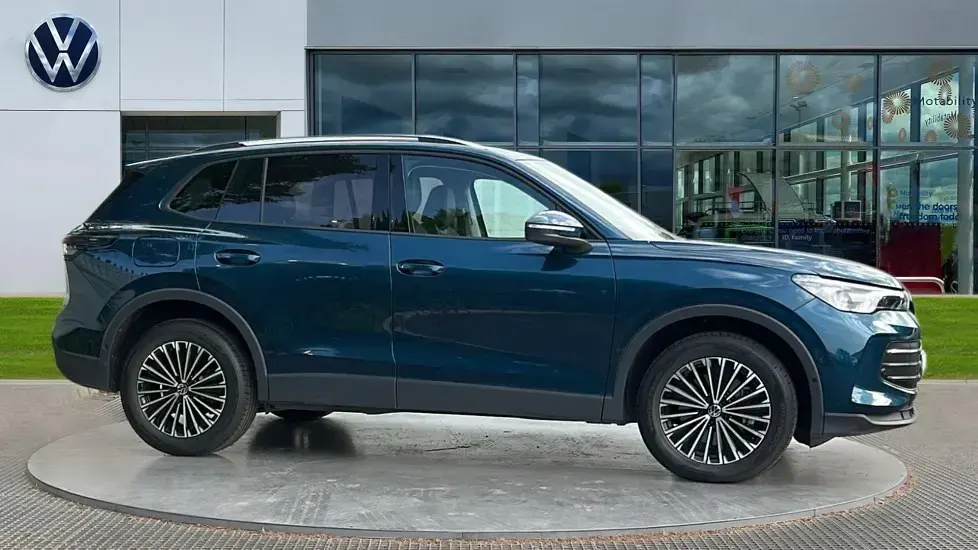Used VW Tiguan Match 204 HP (150 kW) 2025 Blue SUV