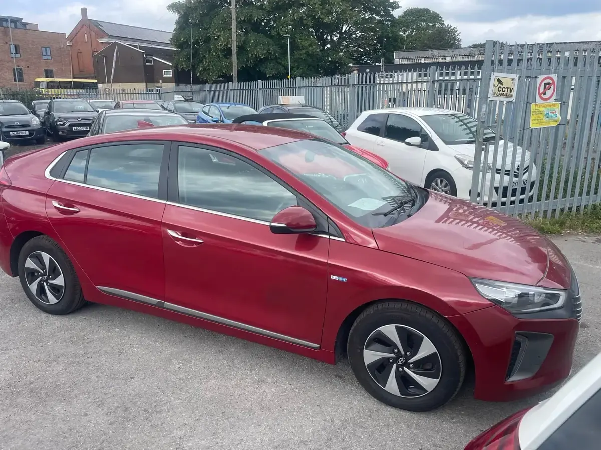 Used Hyundai Ioniq Premium 141 HP (103 kW) 2018 Red Hatchback
