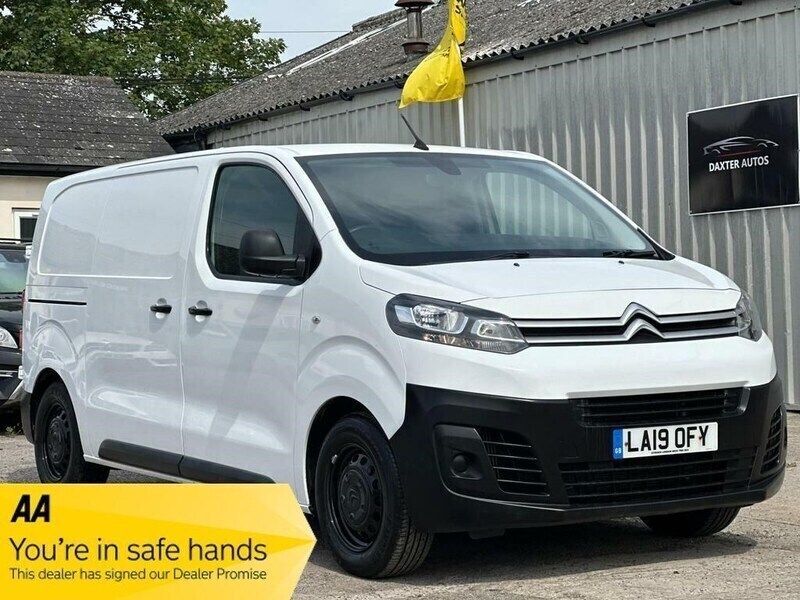 White Used 2019 Citroën Dispatch MPV | £11,990 (Fair price) - Image 1/2