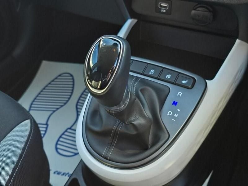 Used Hyundai i10 Premium 67 HP (49 kW) 2023 Grey Hatchback