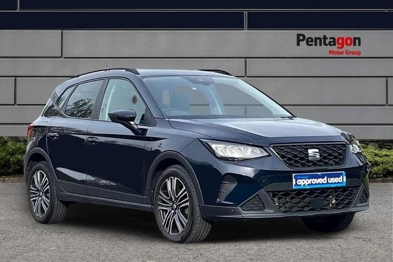 Blue Used 2022 Seat Arona SE SUV | £13,700 (Fair price) - Image 1/4