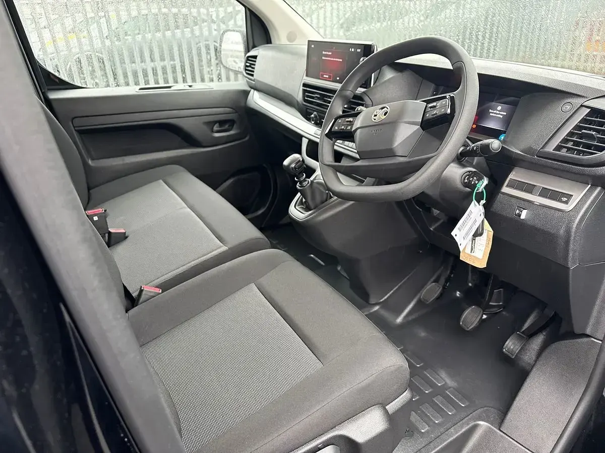 New Vauxhall Vivaro 150 HP (110 kW) 2025 Black MPV