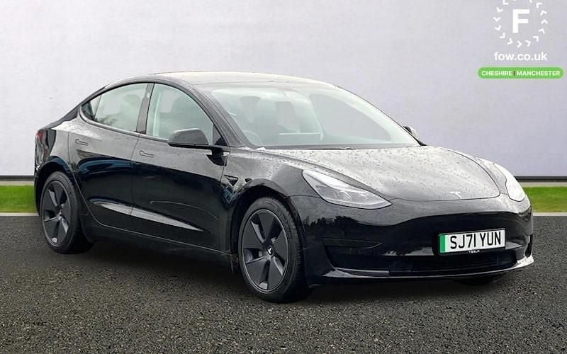 Black Used 2021 Tesla Model 3 Standard Range Sedan | £19,899 (Fair price) - Image 1/4