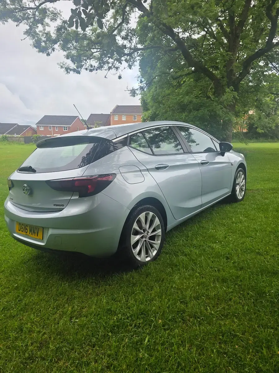 Used Vauxhall Astra 2016 Silver Hatchback