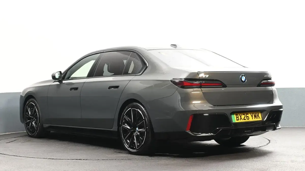 Used BMW i7 M Sport 330 kW (449 HP) 2026 Grey Sedan