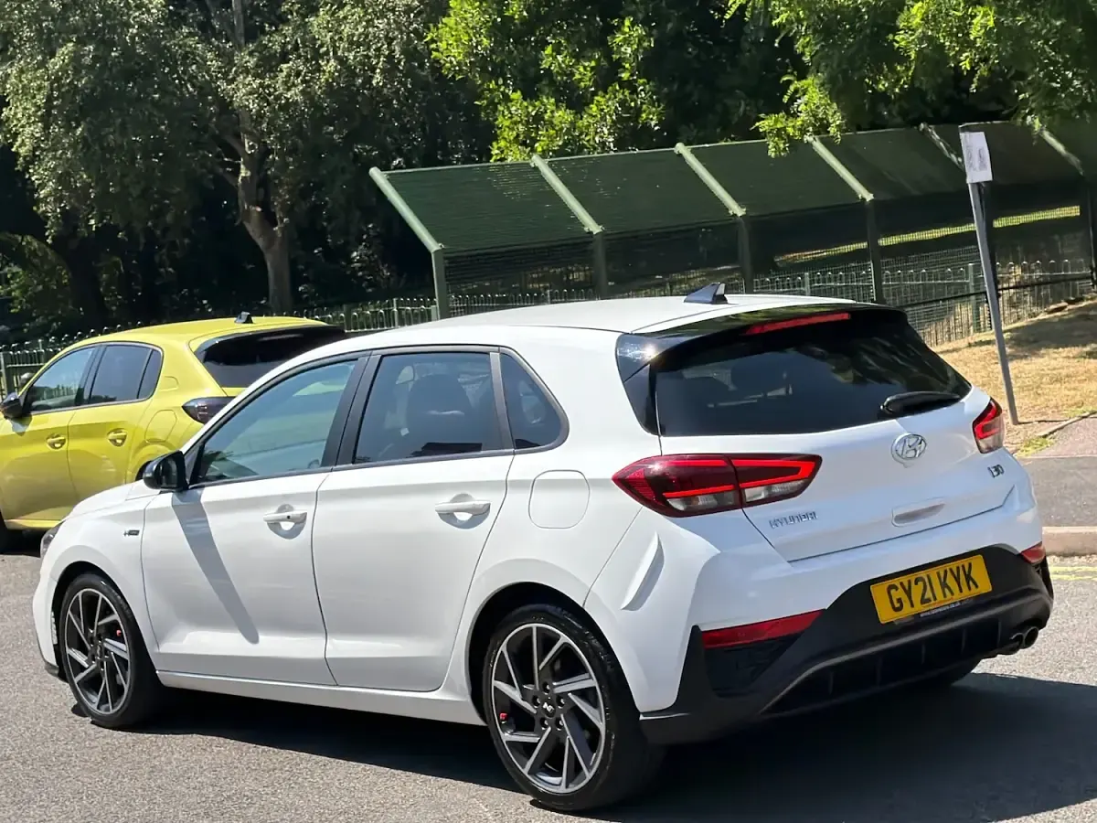 Used Hyundai i30 N Line 159 HP (116 kW) 2021 White Hatchback