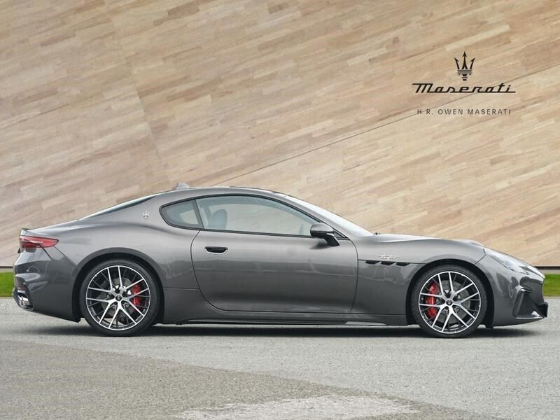Used Maserati Granturismo 543 HP (399 kW) 2024 Grigio maratea Coupe