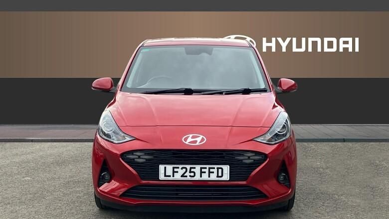 Used Hyundai i10 Premium 79 HP (58 kW) 2025 Red Hatchback