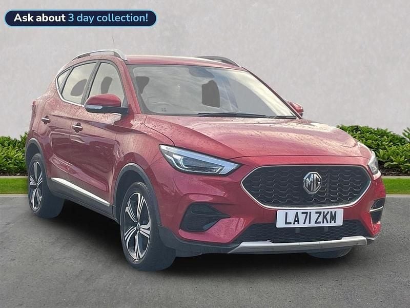 Red Used 2022 MG ZS Excite Sedan | £10,735 (Fair price) - Image 1/4