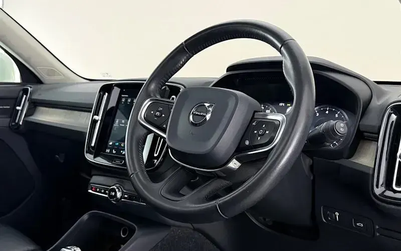 Usado Volvo XC40 Inscription 190 HP (139 kW) 2019 Branco SUV