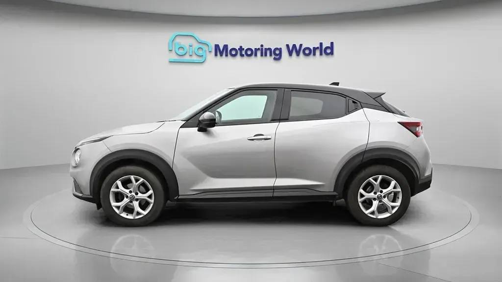 Usado Nissan Juke N-Connecta 117 HP (86 kW) 2020 Prateado SUV