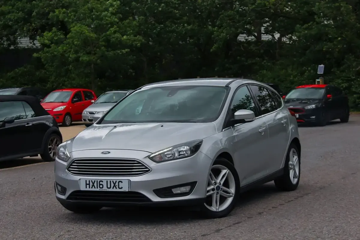 Used Ford Focus Zetec 2016 Silver Hatchback
