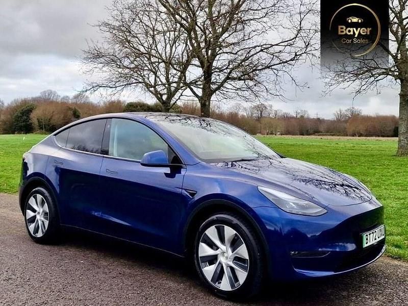 Blue Used 2022 Tesla Model Y Long Range AWD SUV | £21,985 (Fair price) - Image 1/4