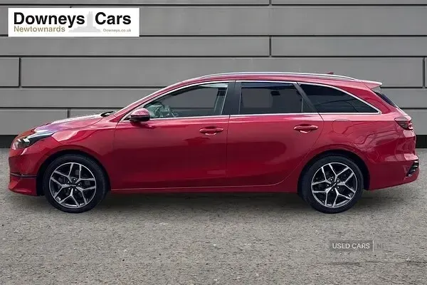 Used Kia Ceed 2024 Red Hatchback