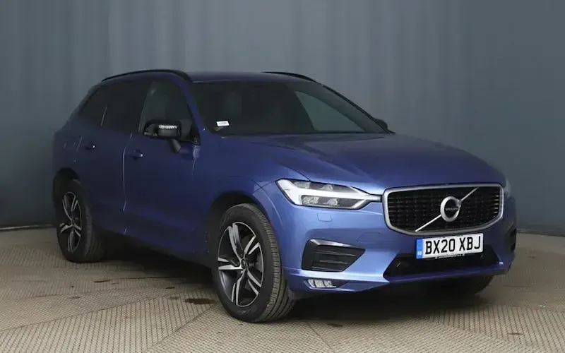 Used Volvo XC60 R-Design 250 HP (183 kW) 2019 SUV