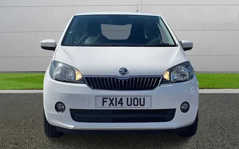 Used Skoda Citigo Elegance 75 HP (55 kW) 2014 White Hatchback